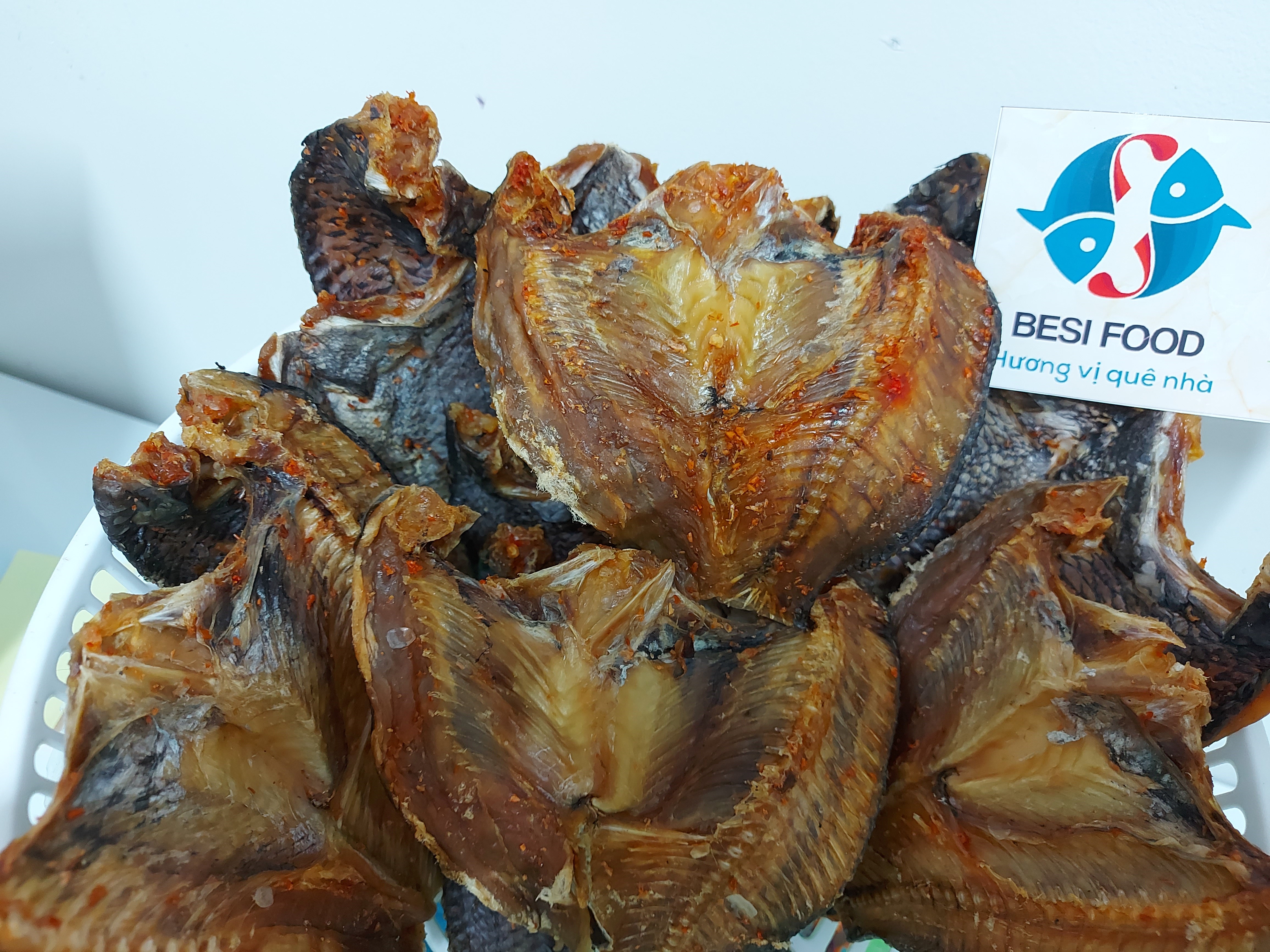 Khô cá phi – hộp 1kg, đặc sản cà mau, khô cà mau, khô cá rô phi, đặc sản khô cà mau, món ngon cà mau