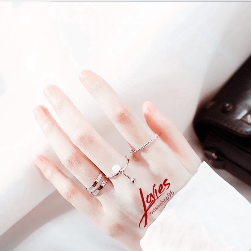 Set nhẫn siêu độc - lạ