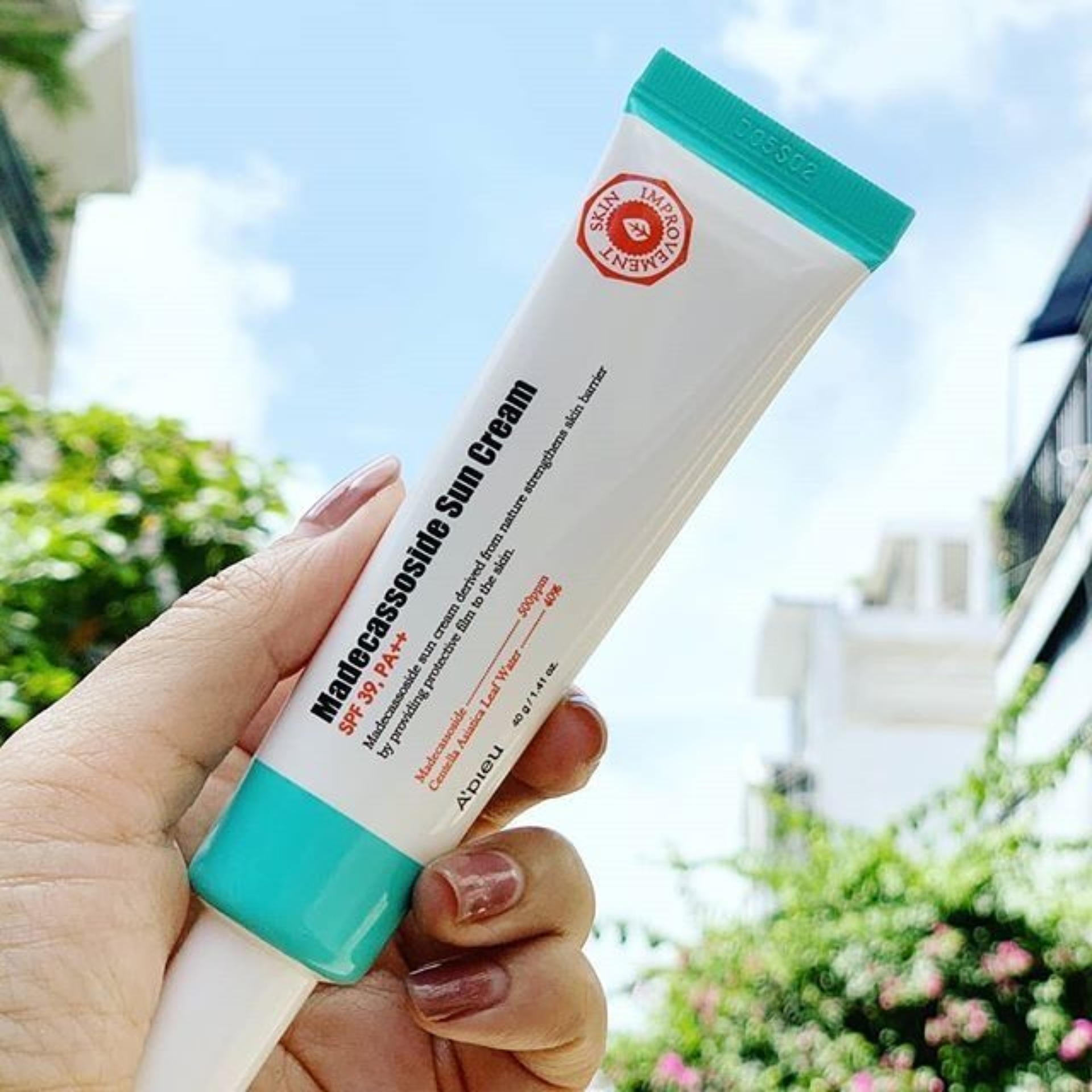 [HCM]Kem chống nắng rau má Apieu Madecassoside Sun Cream SPF39 PA++ 40ml HL00216