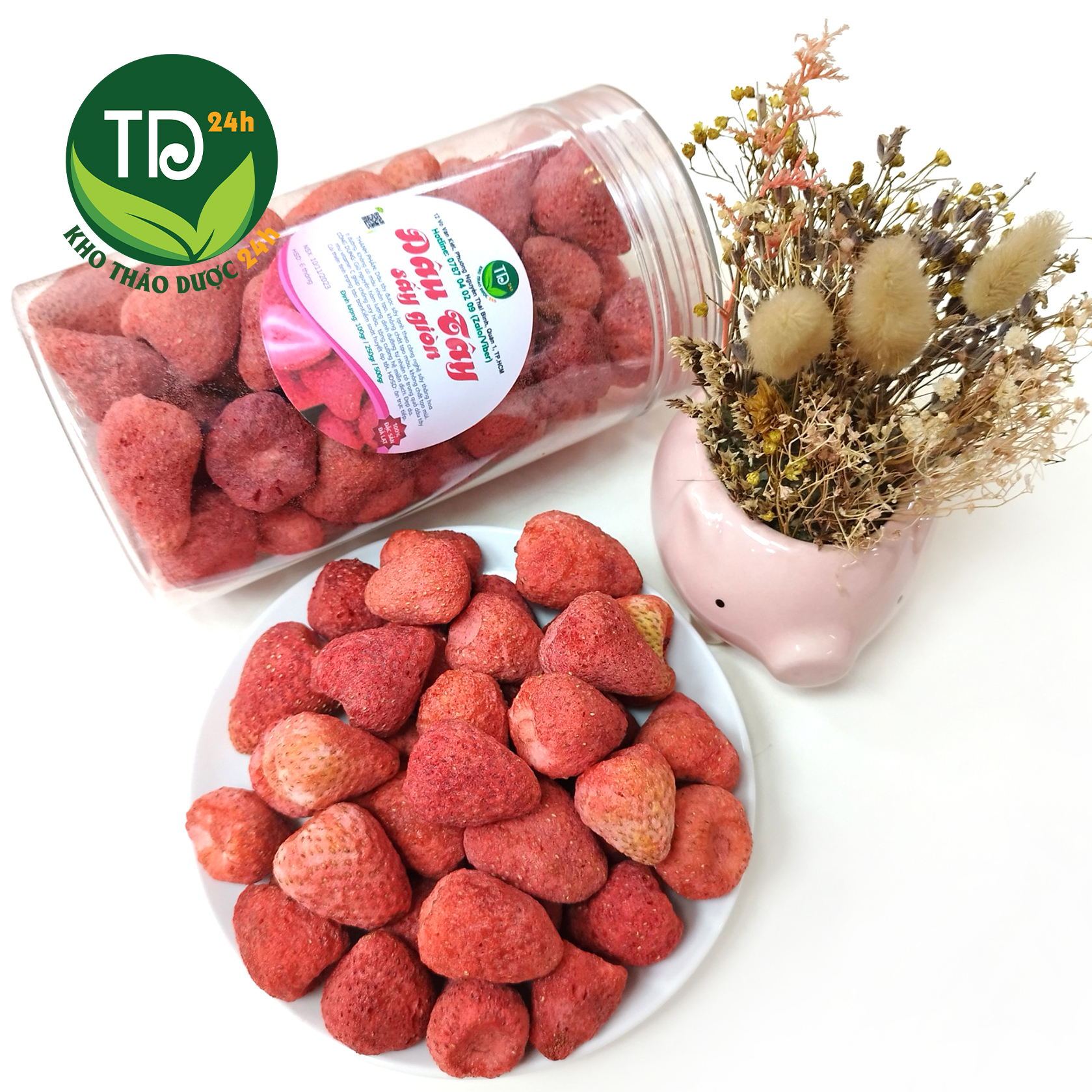 Dâu tây sấy giòn nguyên trái, giữ nguyên hàm lượng dinh dưỡng, đẹp da, ngừa táo bón, ổn định đường huyết, làm kẹo bánh