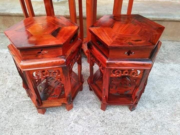 đôn gỗ gụ dác cao 80 cm mặt rộng 32 cm giá 550k một cái