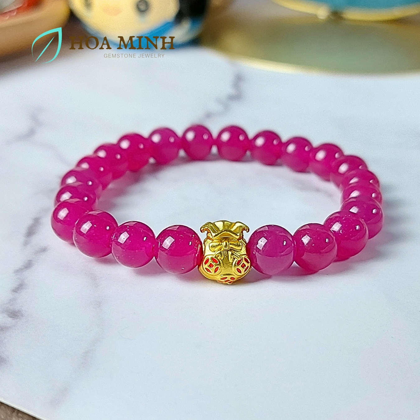 Vòng tay phong thủy đá Mã Não hồng ruby size 8 li phối charm túi tiền vàng tài lộc | Hoa Minh Gem