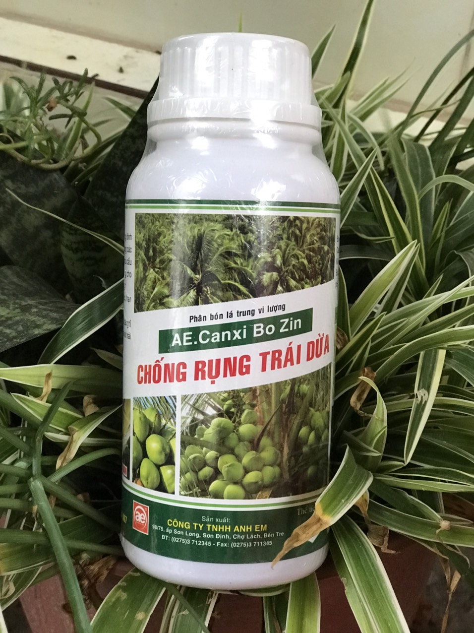 Phân bón trung vi lượng chống rụng trái dừa chai 500ml
