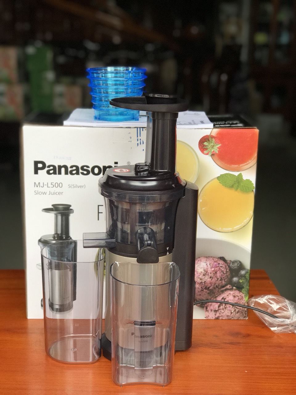 [Trả góp 0%]Máy ép chậm Panasonic MJ-L500 thiết kế nhỏ gọn tinh tế không chiếm nhiều không gian bếp nhà bạn sản phẩm được bảo hành 12 tháng ( bảo hành điện tử)