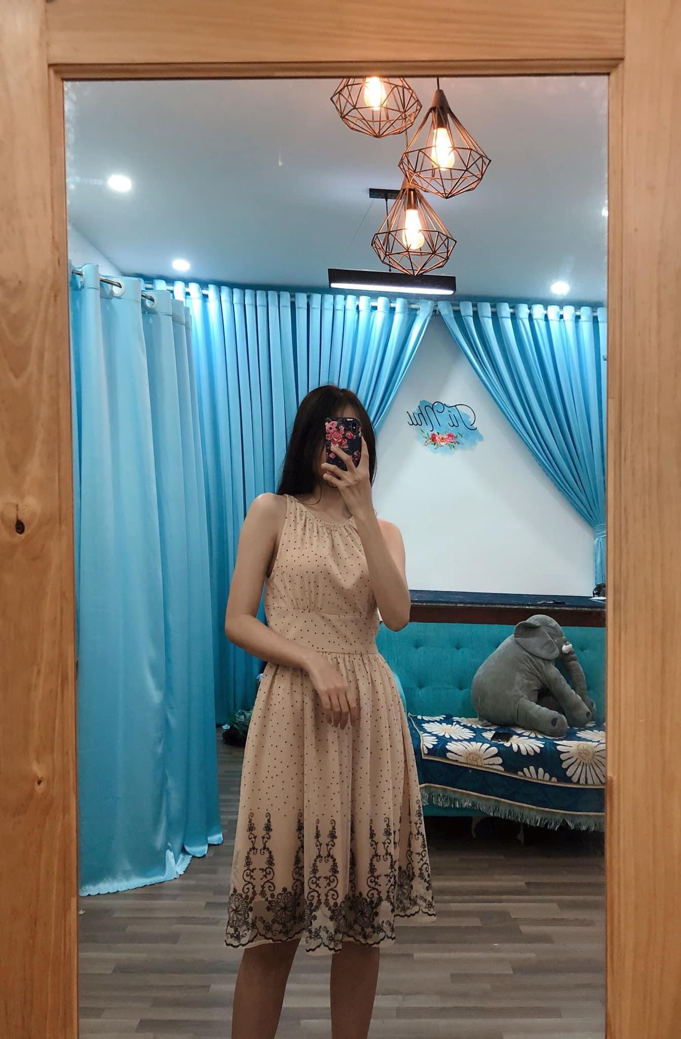 Tổng hợp váy sát nách, váy dây