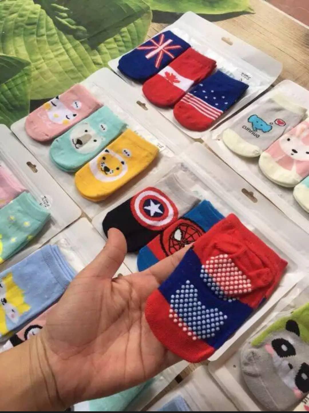 (6M-2,5Y) Set 3 Vớ/ Tất Cổ Cao Chống Trượt Cho Bé