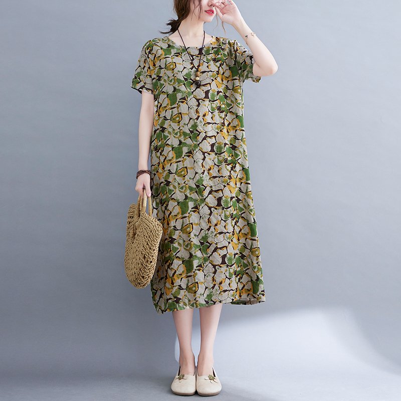 Đầm váy nữ trung niên dáng suông, cổ tròn ngắn tay, hoạ tiết hoa nhí trẻ trung, chất linen mềm mát