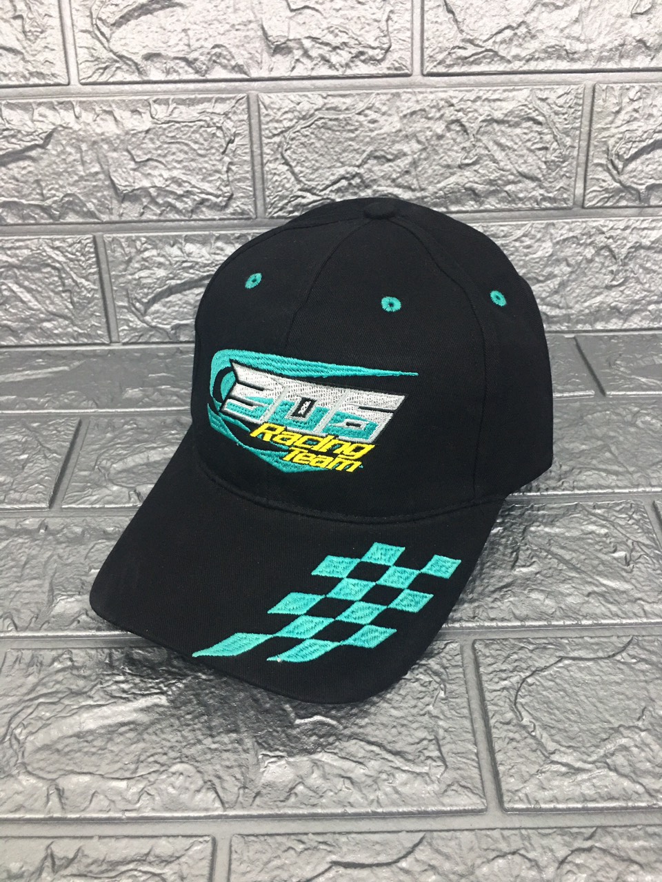 Nón kết tem xe thể thao