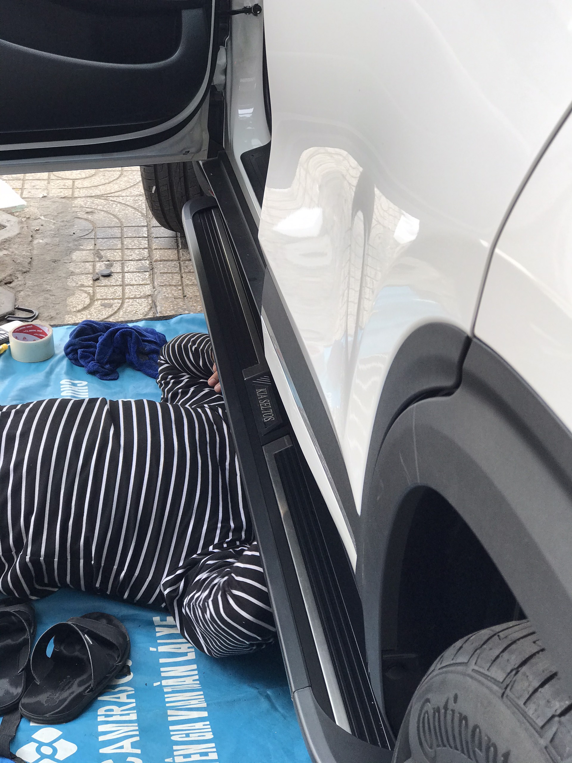 Bệ Bước Chân Kia Seltos Hỗ Trợ Lên Xuống