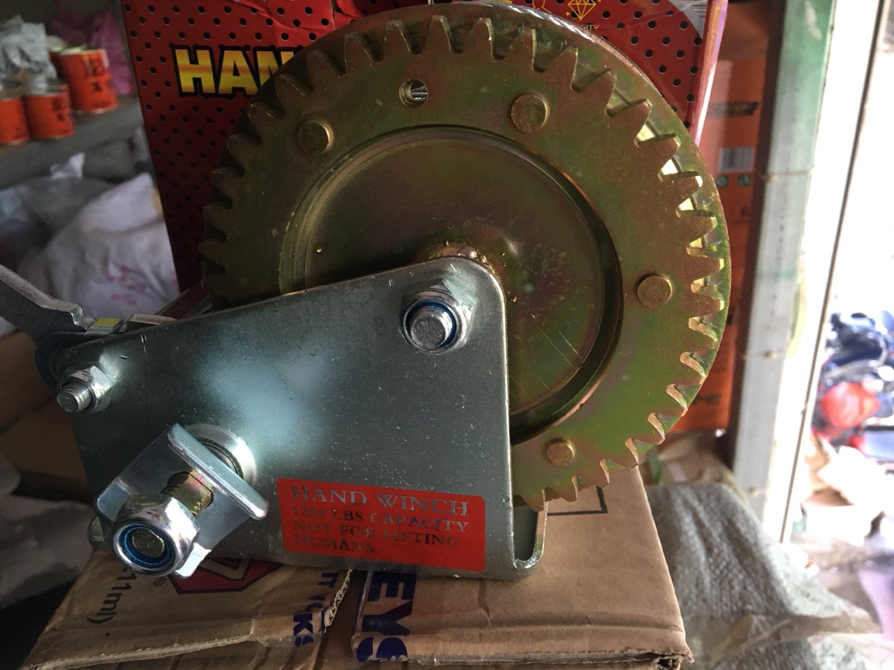 Tời quay tay 1000 lbs tải trọng 500 kg