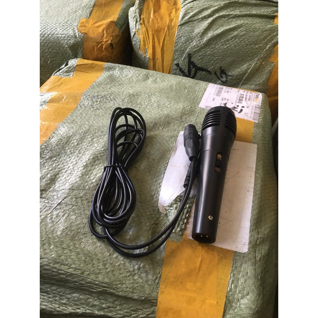 Micro có dây chuyên dành karaoke cho các loa mini như p88