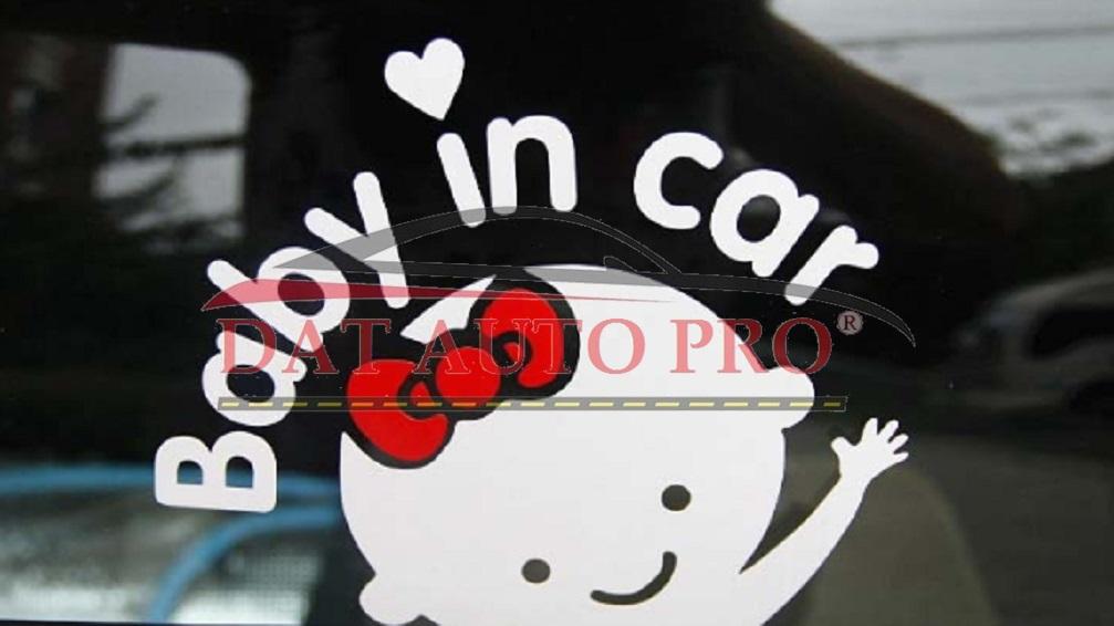 Tem baby in car dán xe oto 14x17 cm màu trắng