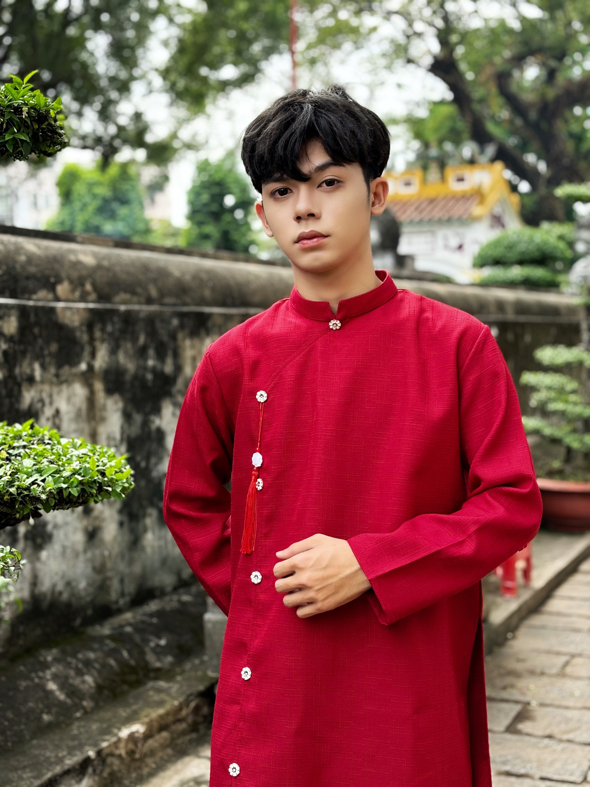 Áo Dài Nam Cách Tân , Áo Dài Tết gắn ngọc bội phối nút Hoa Mai Chất Vải Linen Dày Dặn Mr Smile 99 Shop AD01