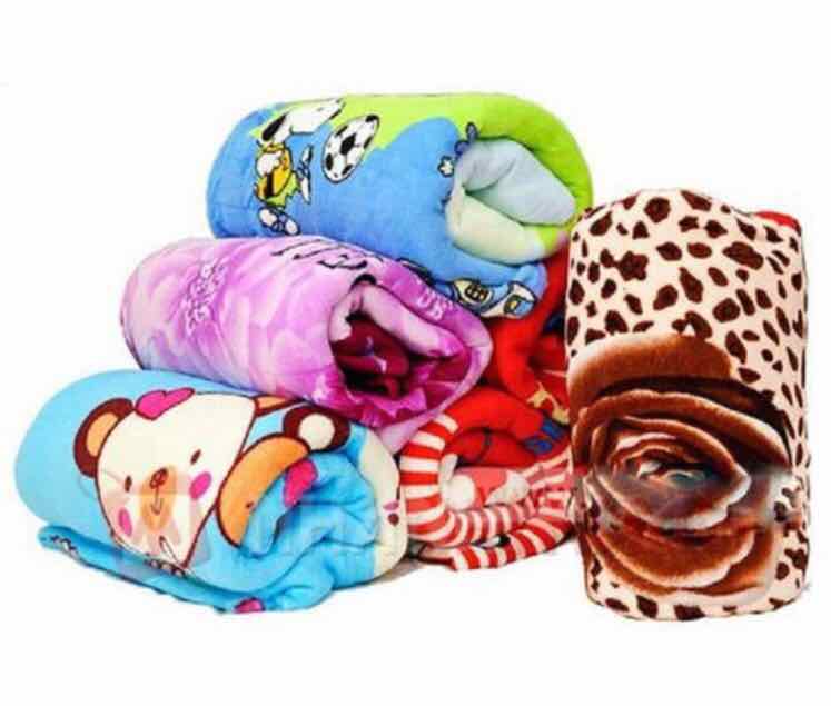 Cho chọn mẫu, Mền tuyết mỏng mát được chọn nhiều mẫu mã đa dạng, đủ kích thước, dễ dàng gấp gọn