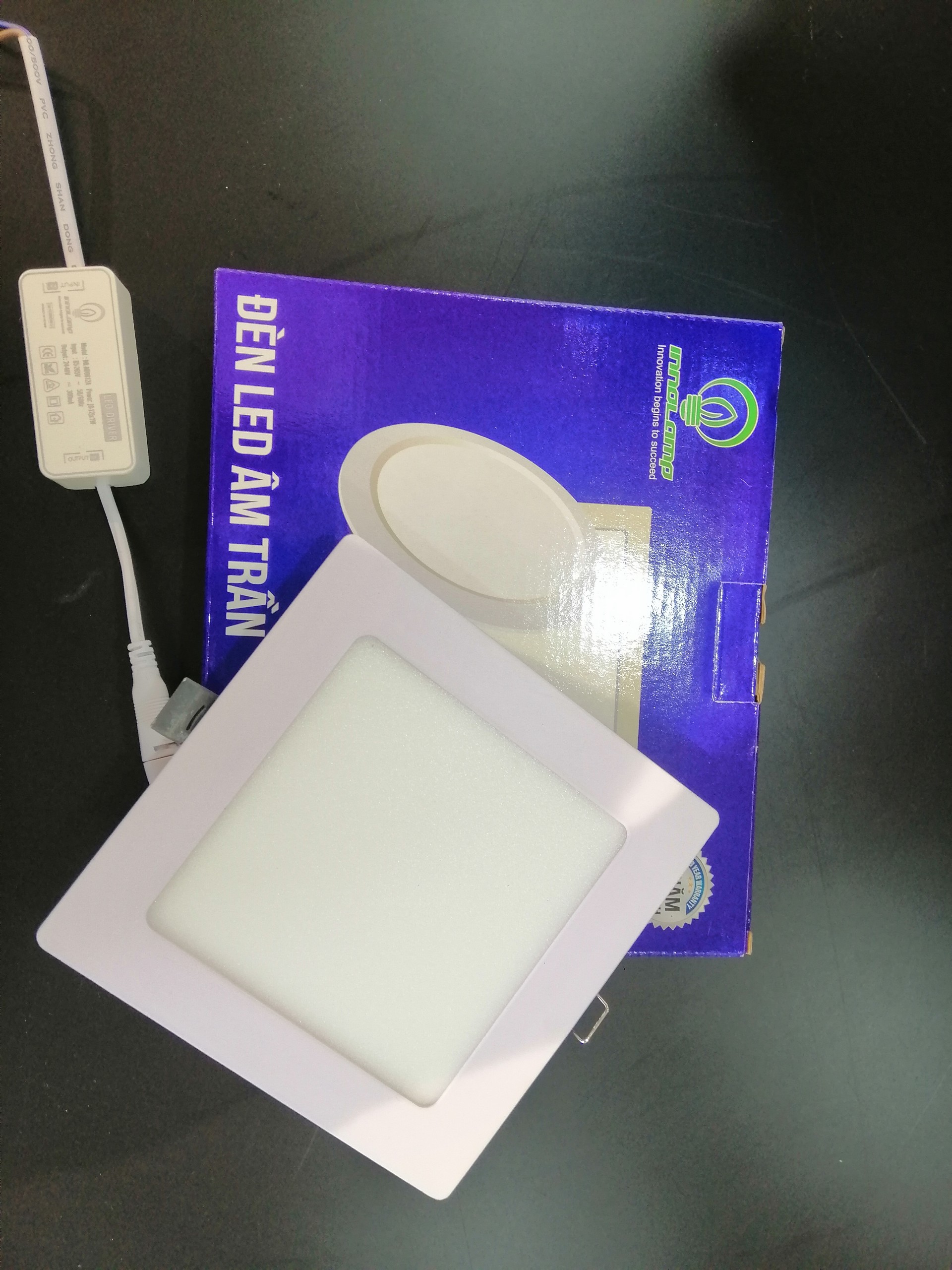 Đèn led âm trần vuông AP INNOLAMP,Đủ công suất,ánh sáng trắng/vàng/trung tính và 3 chế độ phù hợp với mọi không gian