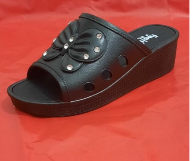 Dép đế xuồng nữ quai chéo gắn hoa tăng chiều cao 5cm