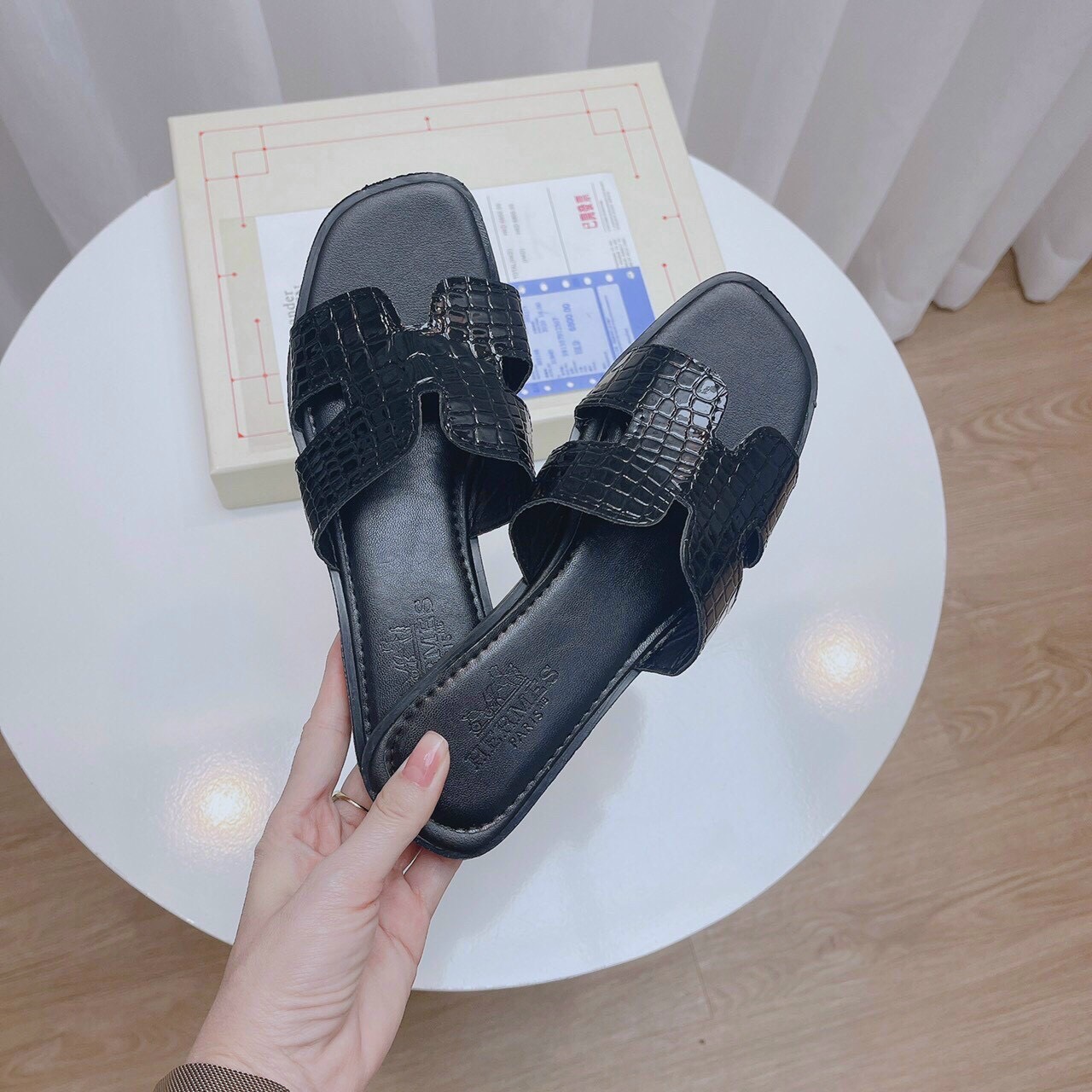 Dép nữ quai da ca dáng hmm đế bệt êm nhẹ