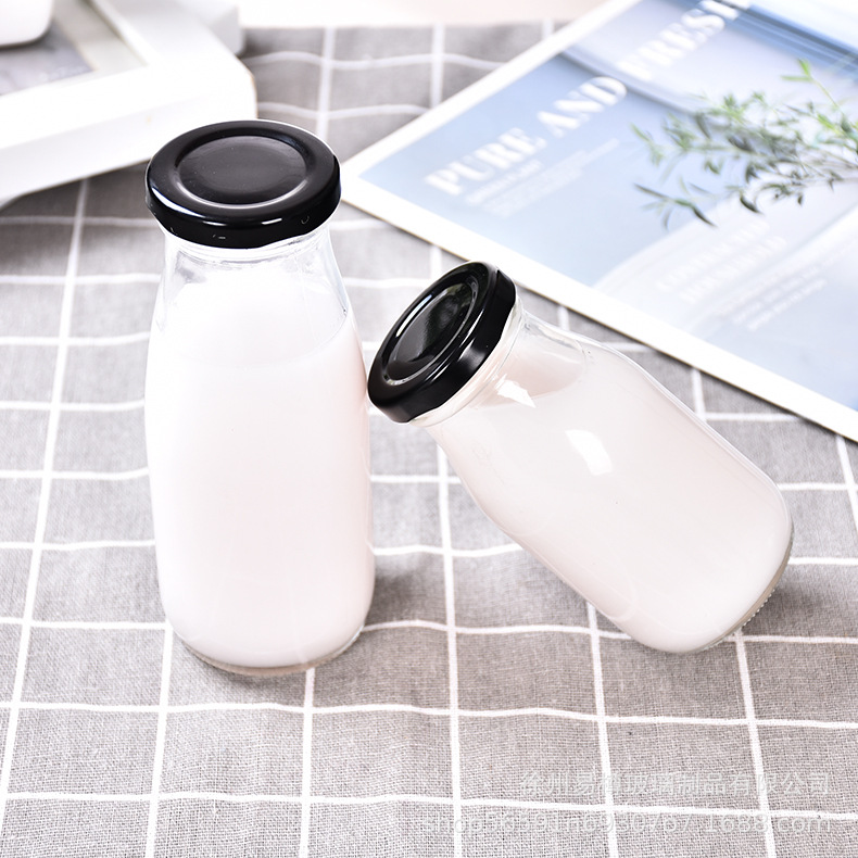 Chai thủy tinh đựng sữa 200ml nắp thiếc
