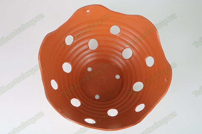 Chậu nhựa giả gốm phi 23 vành lượn trồng lan
