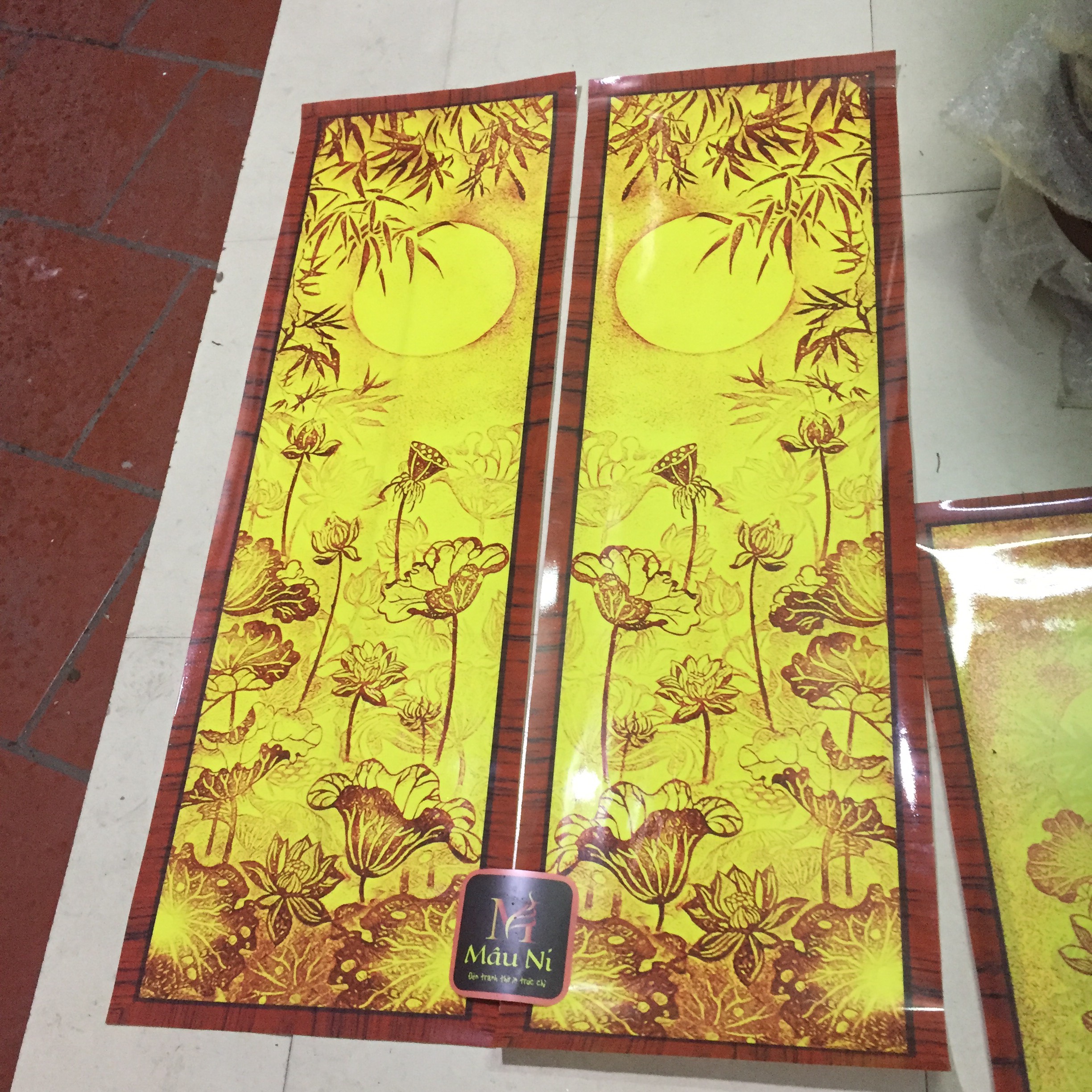 Tranh Thờ Kt 41cmx127cm - Sen Đài - Dán Phòng Thờ, Vách Thờ, Bàn Thờ, Tượng Thờ Tranh Trúc Chỉ In , Lư nhang đồng, nhang cuốn tàn, Bát hương hứng nhang, bát nhang, bát nhang thờ, Lư nhang đồng, nhang đốt bàn thờ, nhang thần tài, Nhang sạch