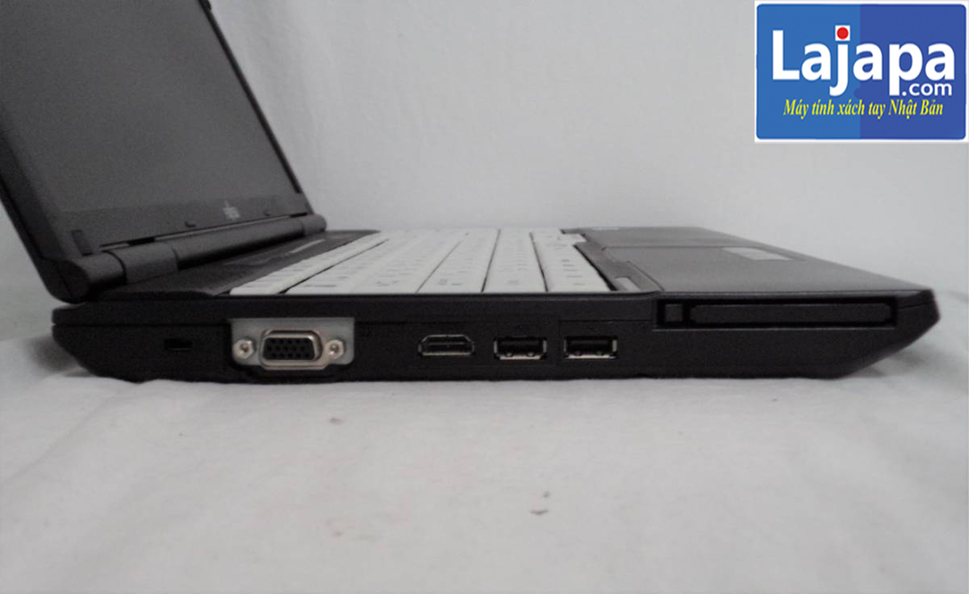 Fujitsu LIFEBOOK S762 133 inch Laptop Nhật Bản LAJAPA Laptop giá rẻ máy tính xách Fujitsu LIFEBOOK S762 133 inch Laptop Nhật Bản LAJAPA Laptop giá rẻ máy tính xách