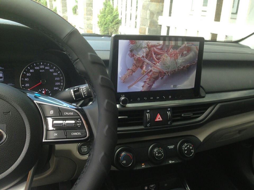 Màn hình dvd android 9 inch Xpander Ram 4G , Rom 64G Chip Intel Spreadtrum SC9853I-IA 8 nhân 64 bit Vicom.Phân khúc cao cấp. Chạy sim 4G phát wifi, Màn hình kính cường lực IPS chống chói .Ra lệnh giọng nói