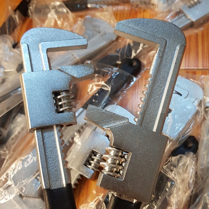 Kìm vặn téc nước 7,5 cm và 9,5 cm