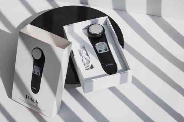 Máy chăm sóc da mặt Pebble Fleur