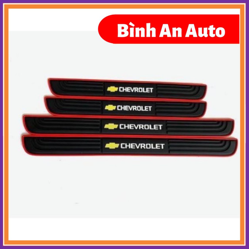 Bộ 4 Miếng Nẹp Bước Chân Bằng Cao Su Chống Trơn Trượt