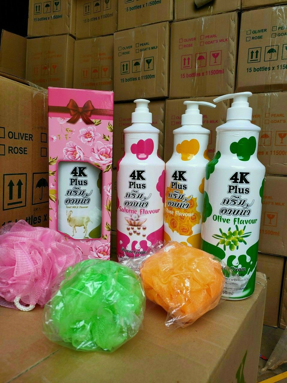 Sữa tắm 4K Plus Thái Lan tặng thêm 1 bông tắm