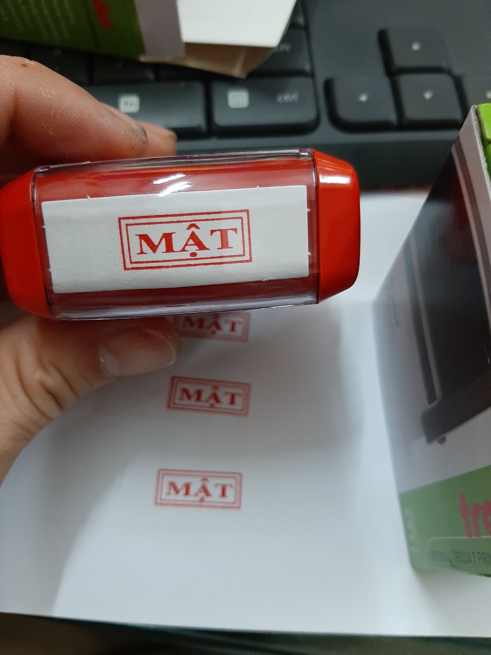 Con dấu giải mật
