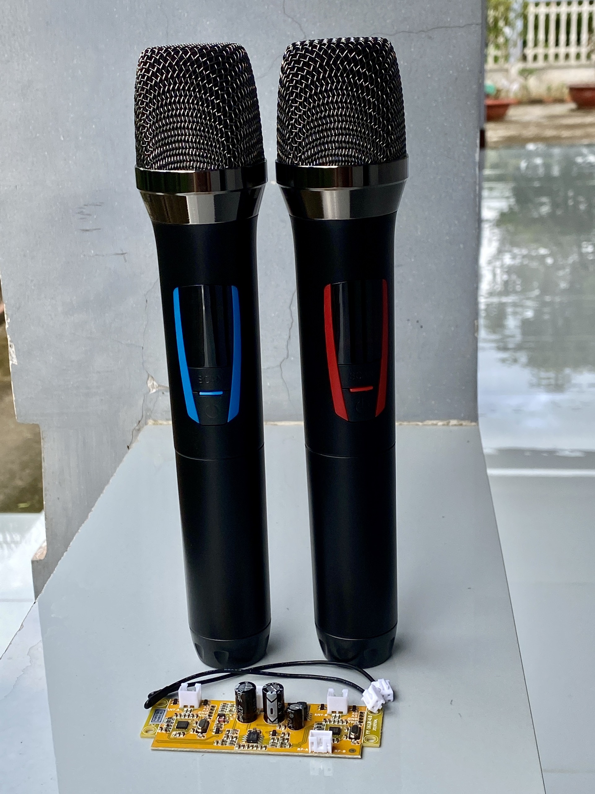 MICRO không dây loa kéo cao cấp