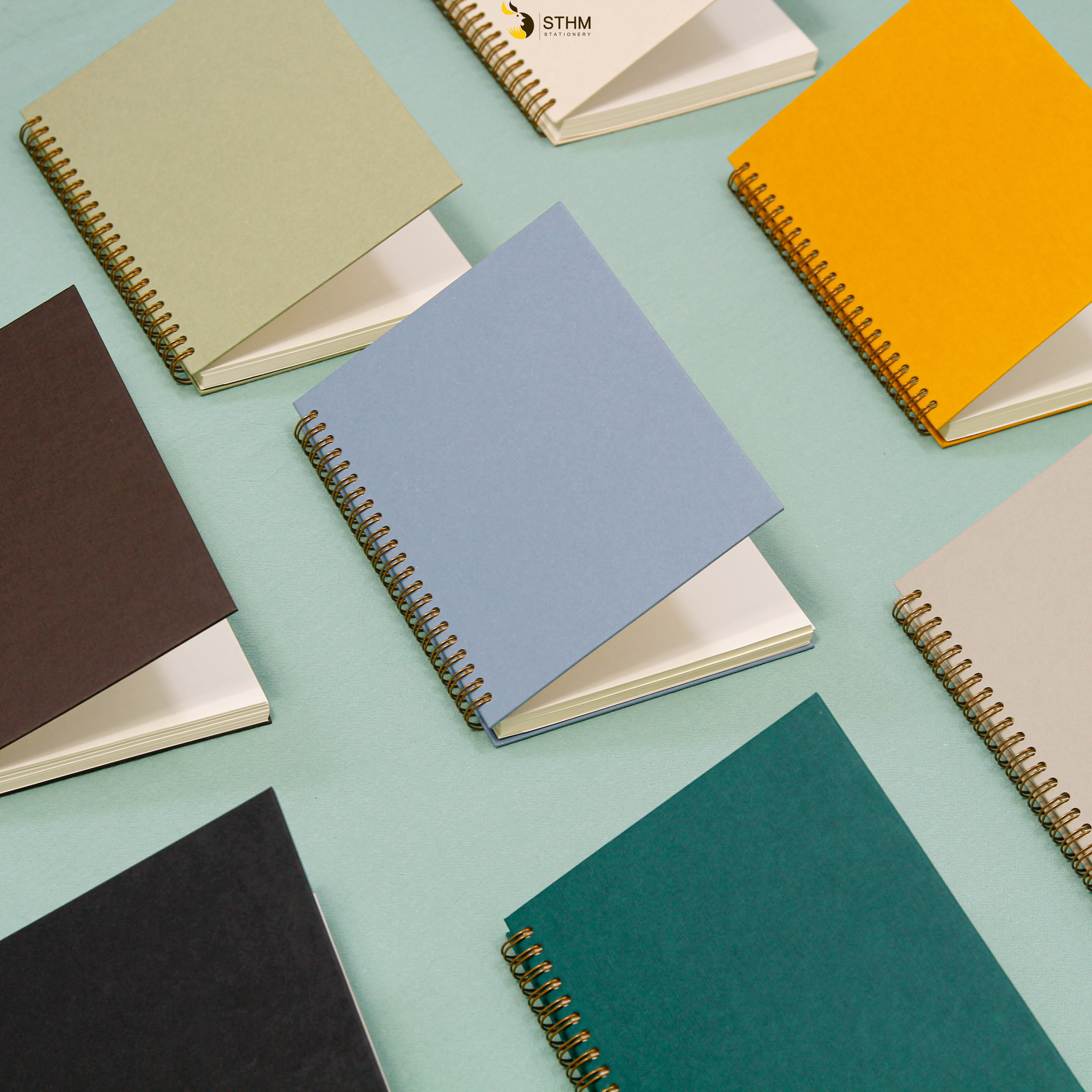 STHM stationery - Sổ bìa trơn A5 - Giấy mỹ thuật cao cấp nhiều màu - 140 trang kem 100gsm