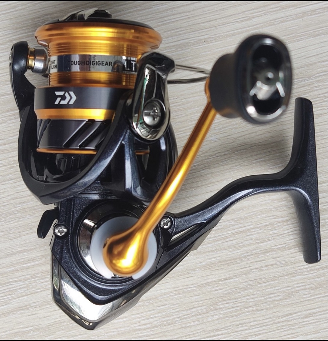 Máy câu đứng daiwa revros lt 2500-xh đồ câu văn chương