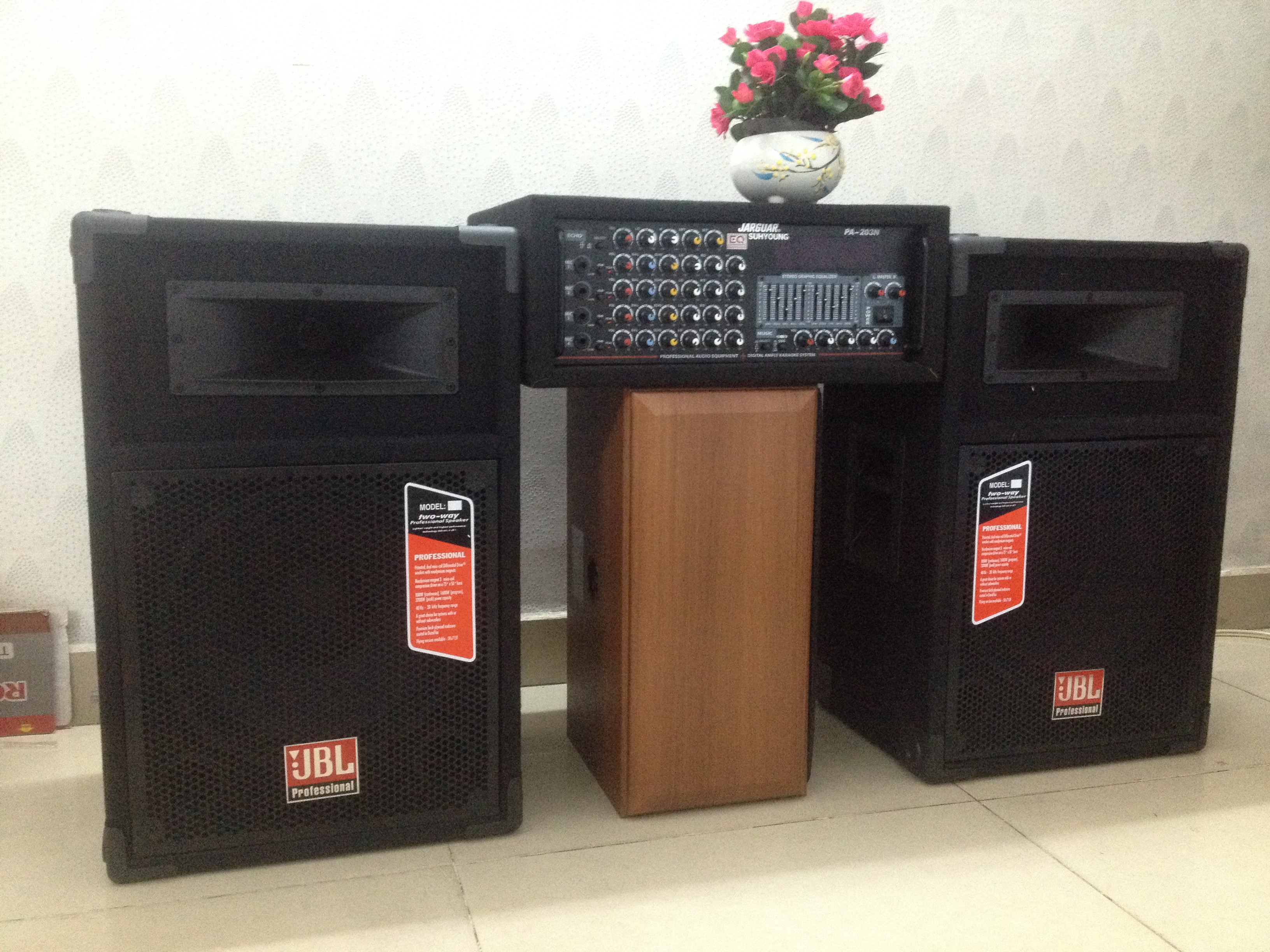 Dàn âm thanh, hát karaoke loa sân khấu JBELL và amply 16 sò bọc NỈ công suất lớn chơi ngoài trời