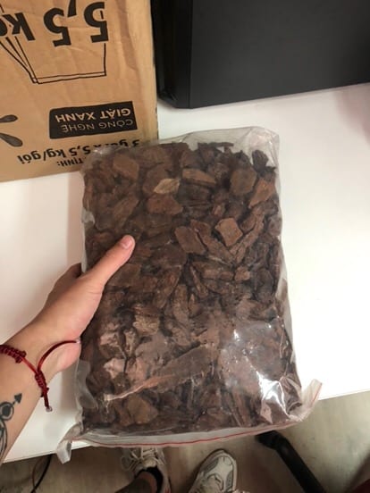 1 kg Gỗ Thông Lót Chuồng dành cho Bò Sát túi zip 1kg đã xử lý