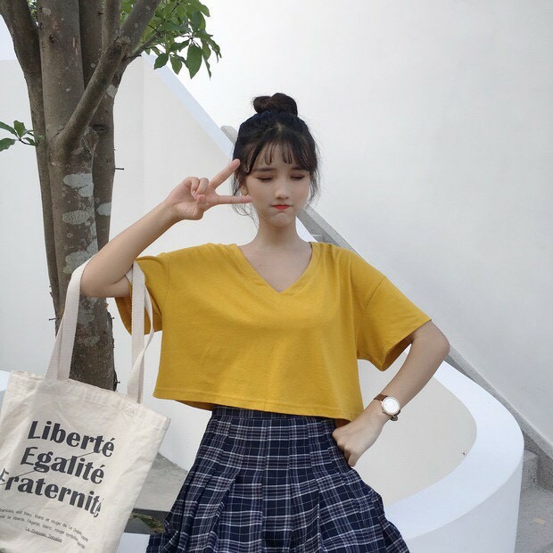 Áo croptop cổ tim