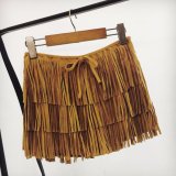 Chân váy da lộn tua rua phong cách Bohemien