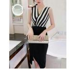 Đầm body sn phối sọc xẻ tà xéo