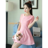 Đầm ren cổ gợn sóng dn020