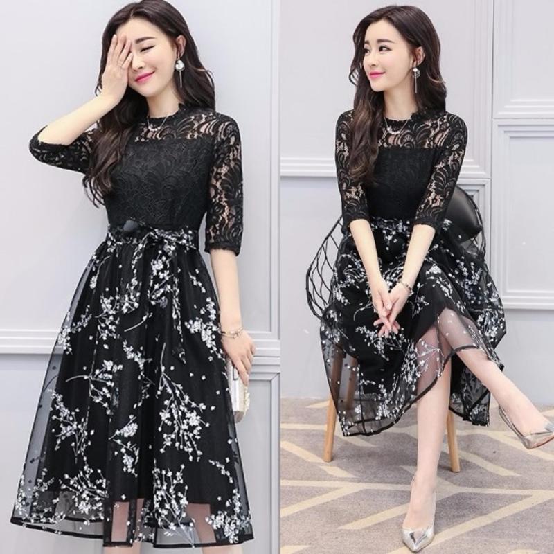 Nơi bán Đầm Ren Hoa Phối Nơ (Đen)