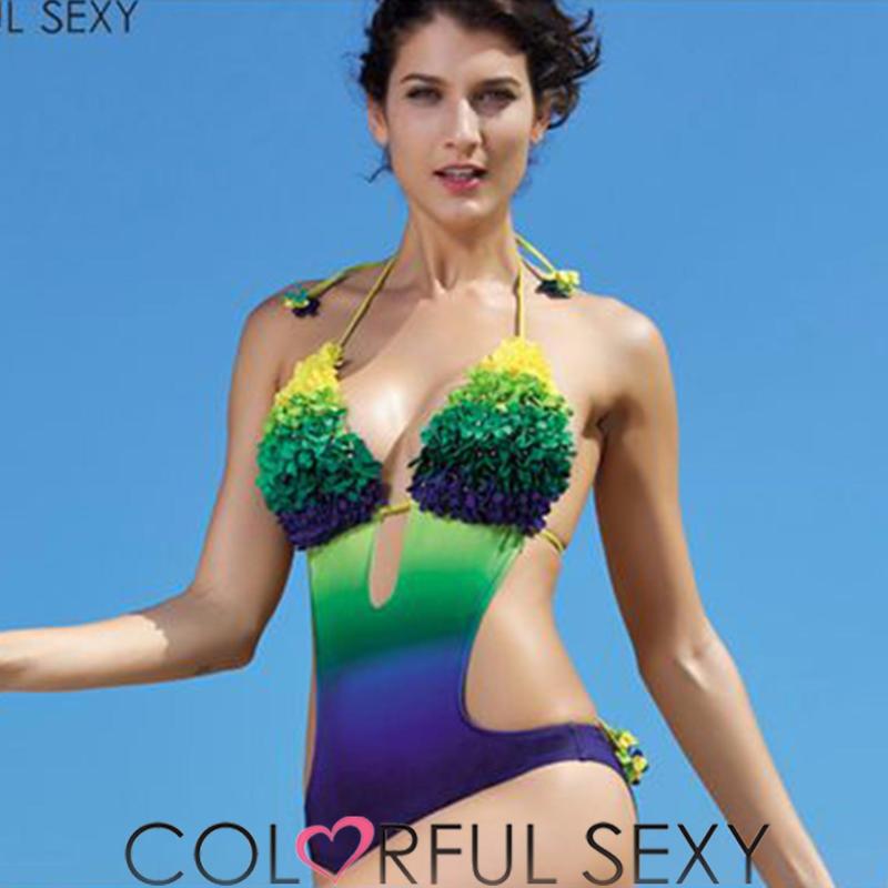 Nơi bán Đồ bơi thêu hoa Colorful Sexy khoét eo nổi bật