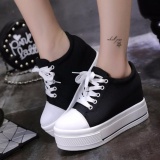 Giày bánh mì đế độn cá tính cao 9cm chất vải mềm mại full size màu đen BM052D