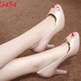 Giày cao gót phối viền vàng-kem