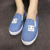 Giày slip on Koin mặt cười jean nhạt VV88