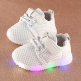 Giày thể thao siêu nhẹ cho bé - Size 21 đến 29 - trắng đèn led