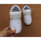 Giày thể thao siêu nhẹ cho bé Size 21 đến 30 Z2 trơn trắng