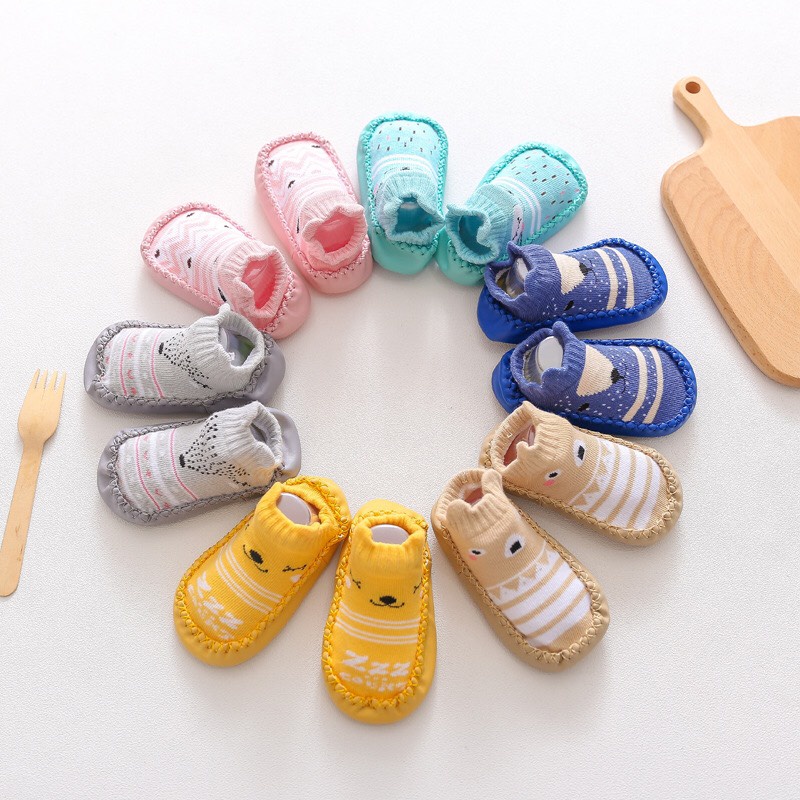 Giày đế da mềm tập đi chống trượt hình thú cho bé gái / bé trai (size 12, 13)