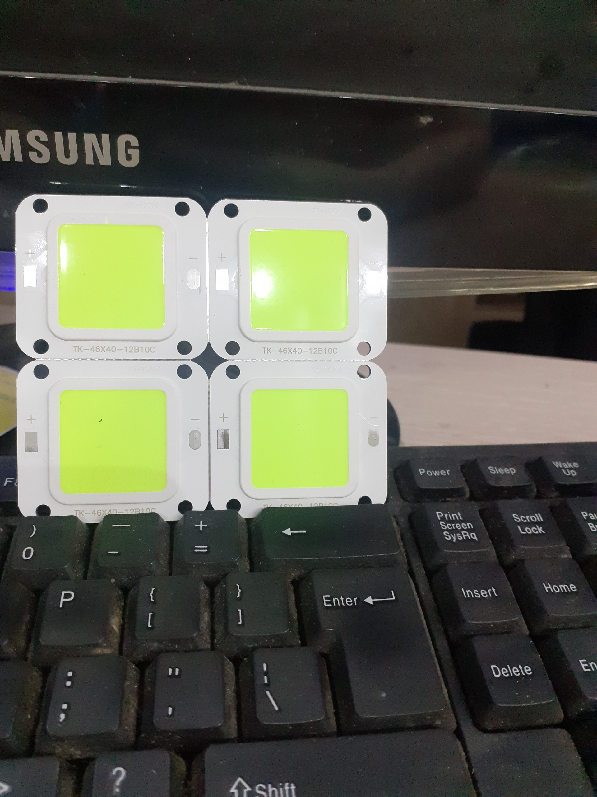 Chip led COB 50w ánh sáng xanh lá-Đèn led giá sỉ toàn quốc