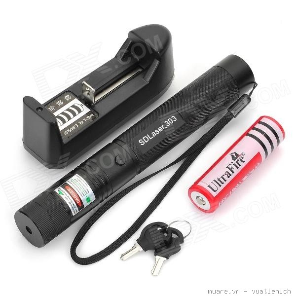 Đèn Lazer tia xanh được tặng pin sạc và sạc -  LASER 303